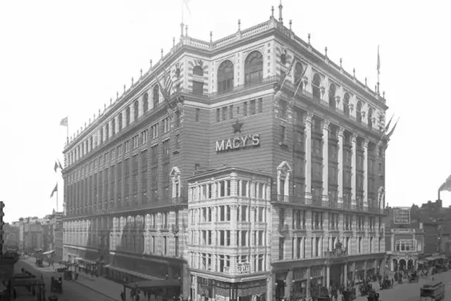 R.H. Macy & Co., 34th St. & Broadway.1913.